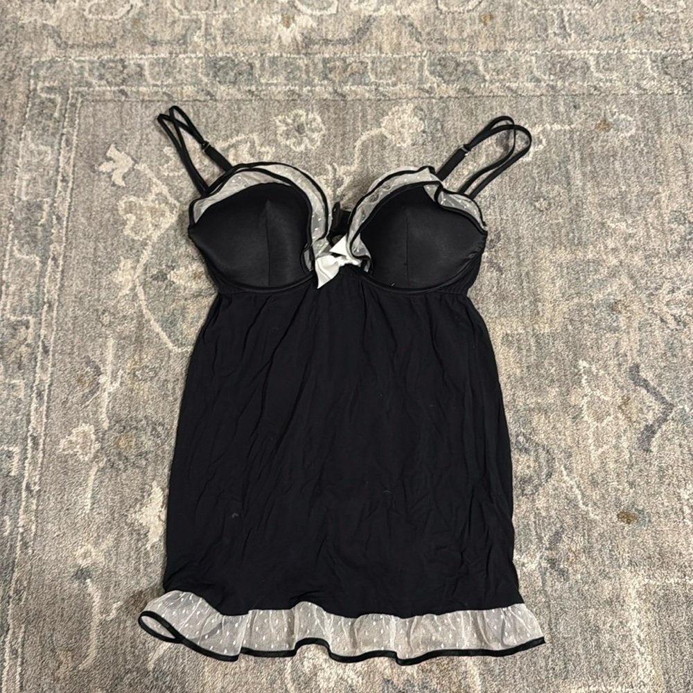Victoria’s Secret slip dress - vintage - perfect for halloween